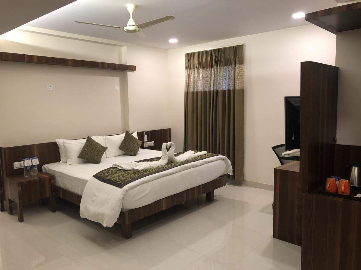 Kyriad Hotel Vijayapura By Othpl Bijāpur Εξωτερικό φωτογραφία