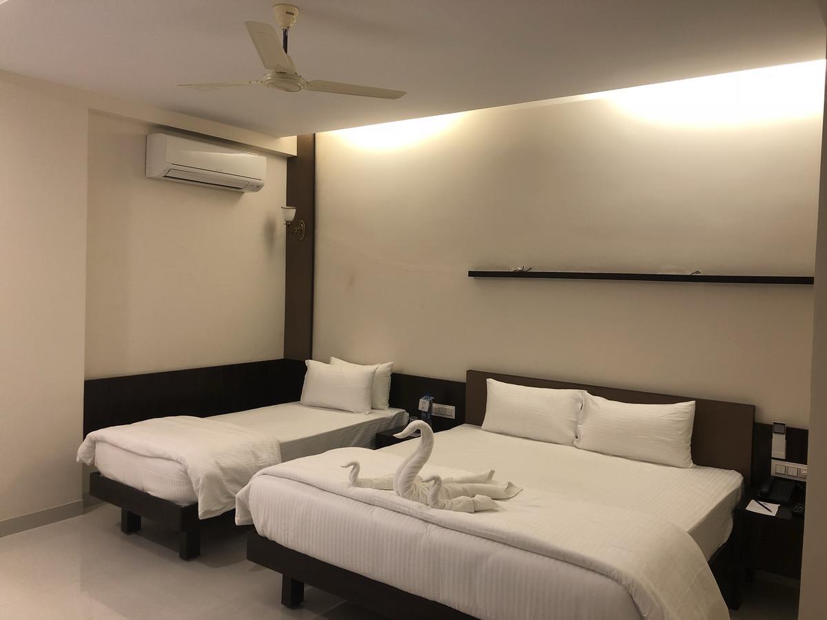 Kyriad Hotel Vijayapura By Othpl Bijāpur Εξωτερικό φωτογραφία