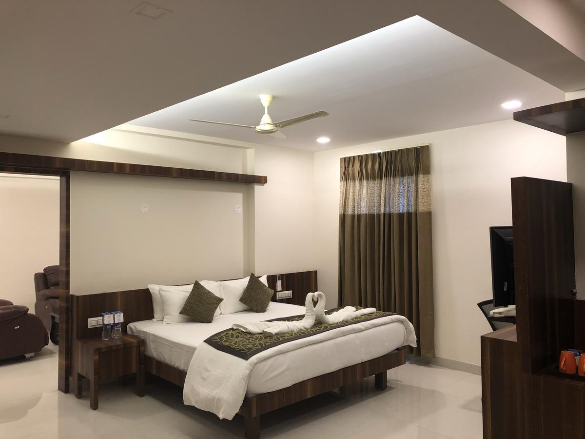 Kyriad Hotel Vijayapura By Othpl Bijāpur Εξωτερικό φωτογραφία