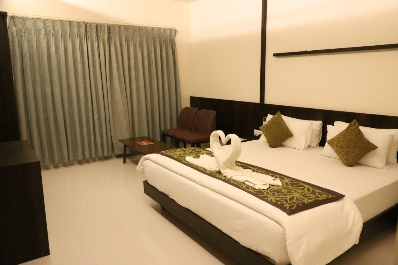 Kyriad Hotel Vijayapura By Othpl Bijāpur Εξωτερικό φωτογραφία