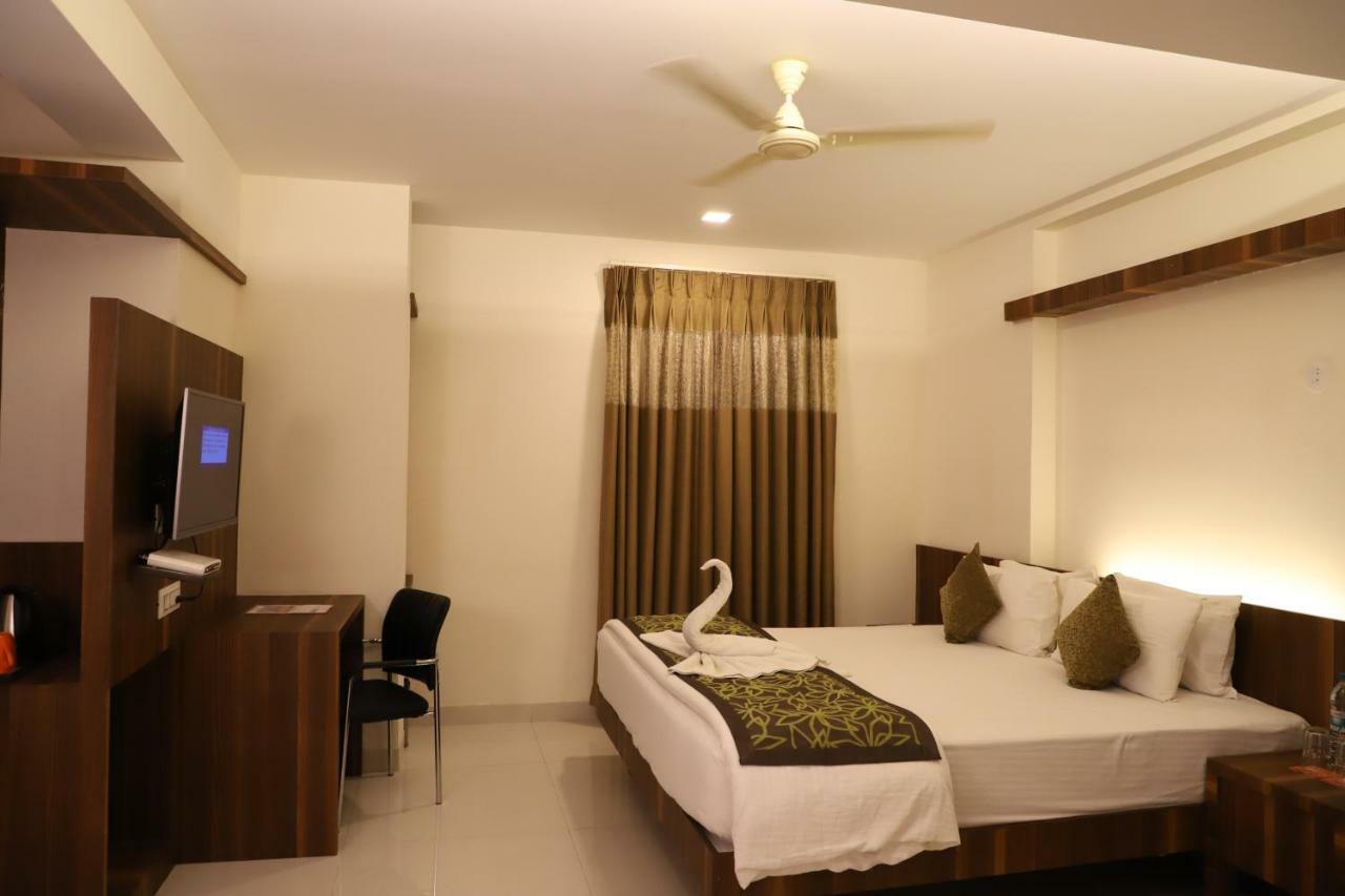 Kyriad Hotel Vijayapura By Othpl Bijāpur Εξωτερικό φωτογραφία